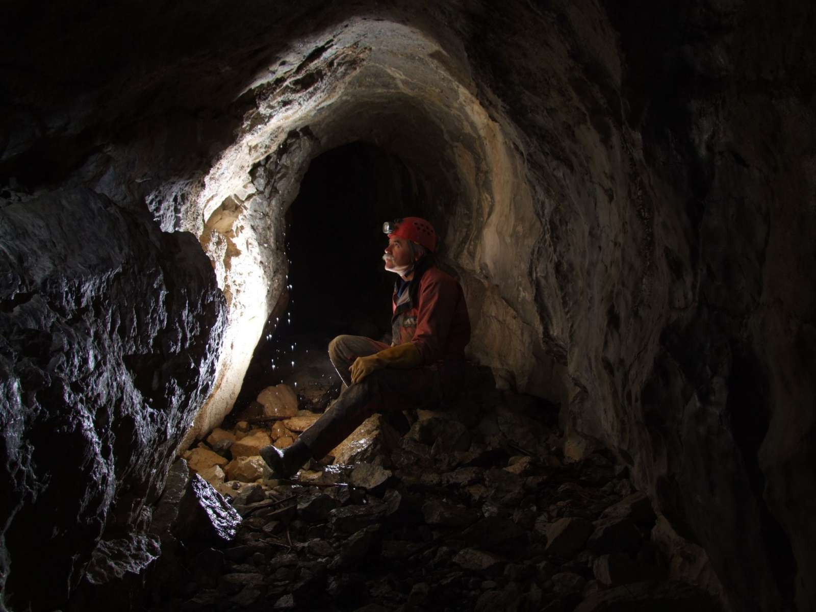 speleologie en haute savoie 74